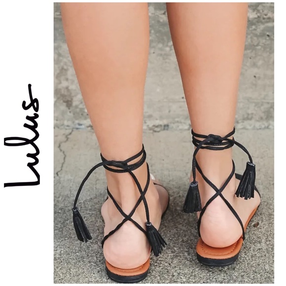 Lulu’s Black Suede Flat Lace-Up Sandals Size 6.5 Brand New in Box - Picture 2 of 11